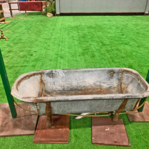 Country Bath Trough - Prop For Hire