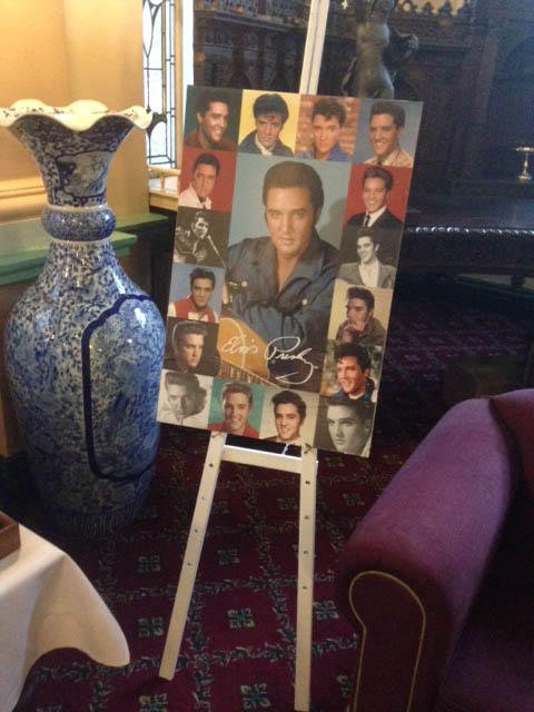 Elvis On Easel - Prop For Hire