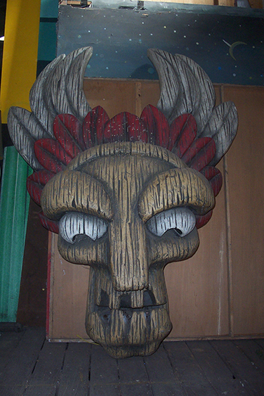 Giant Tiki Mask - Prop For Hire