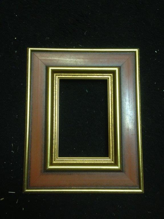 Small Gold Frame - Prop For Hire