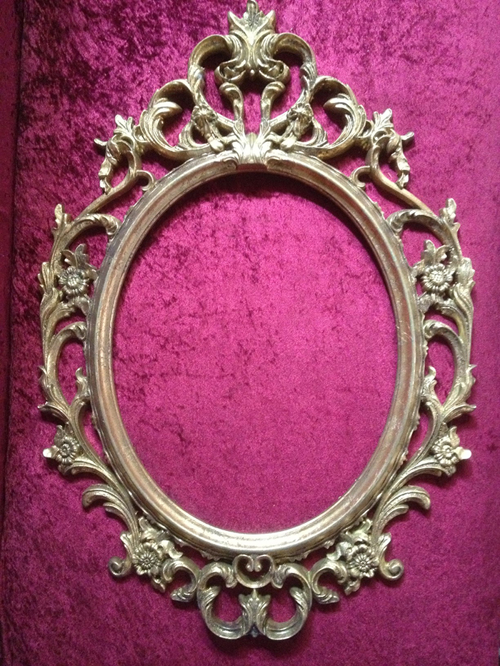Ornate Oval Frames - Prop For Hire