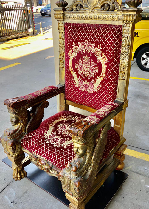 Regal Throne - Prop For Hire