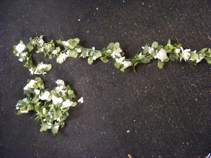 Strand Of Flowers - Prop For Hire