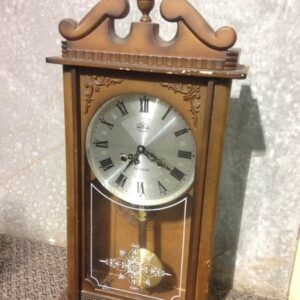 Vintage Clock - Prop For Hire